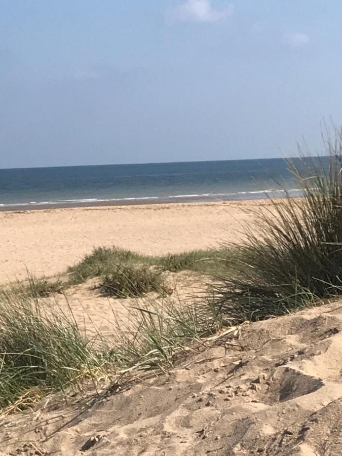 Le Foch Apartment Ouistreham Bagian luar foto
